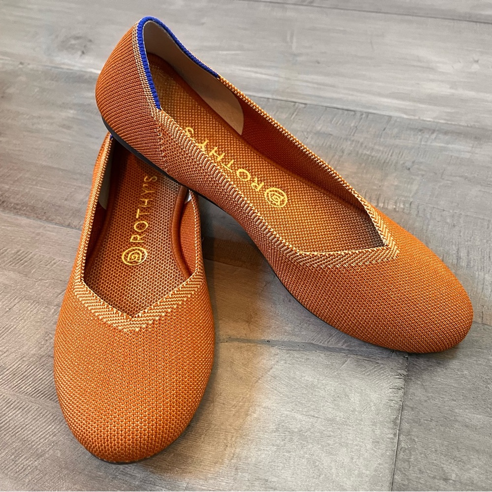 Rothy’s flat in Fawn, size 8.5
